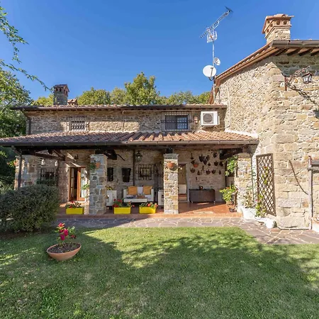Podere Il Castello Villa *