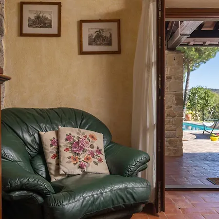 Podere Il Castello וילה