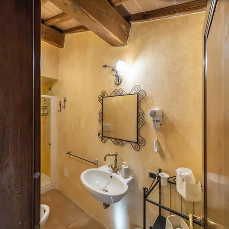 וילה Podere Il Castello *