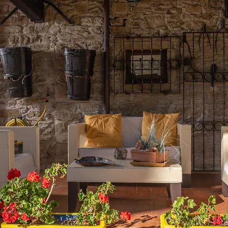 Βίλα Podere Il Castello *